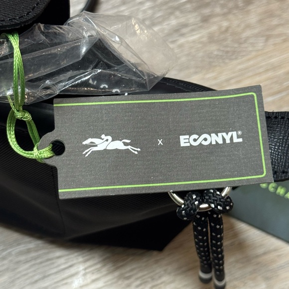 Longchamp limited edition pouch le pliage - Picture 7 of 17